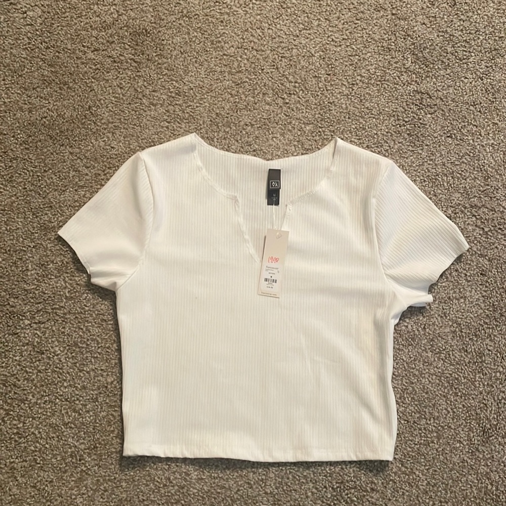 White ribbed cropped top